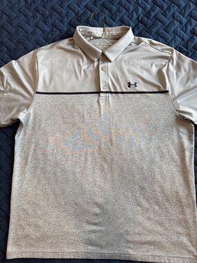 Under Armour Men’s Gray Two-Tone Polo with Black Accent